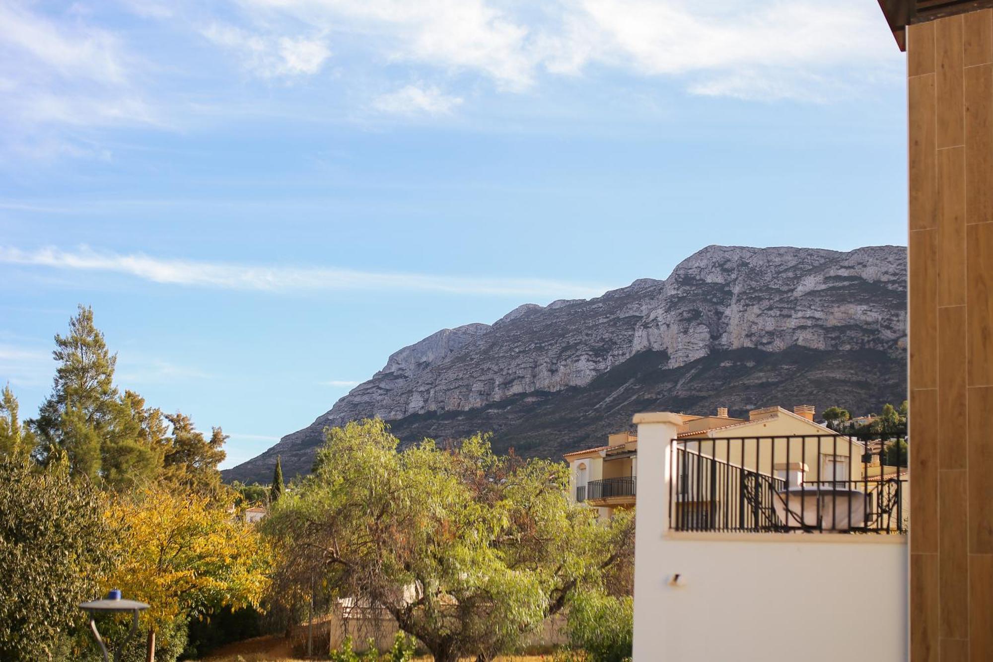 Modern Flat With Montgo View Daire Denia Dış mekan fotoğraf